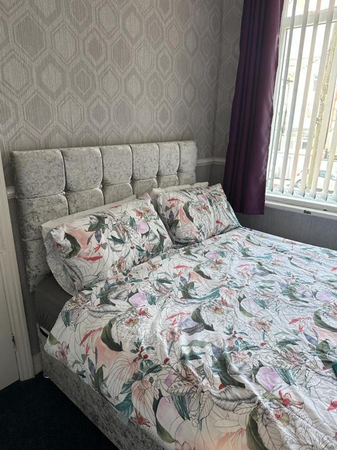 Runway - Minutes From Winter Gardens - Dog Friendly - Exceptionally Quiet - Very Close H&a Social Club (adults Only) * Blackpool