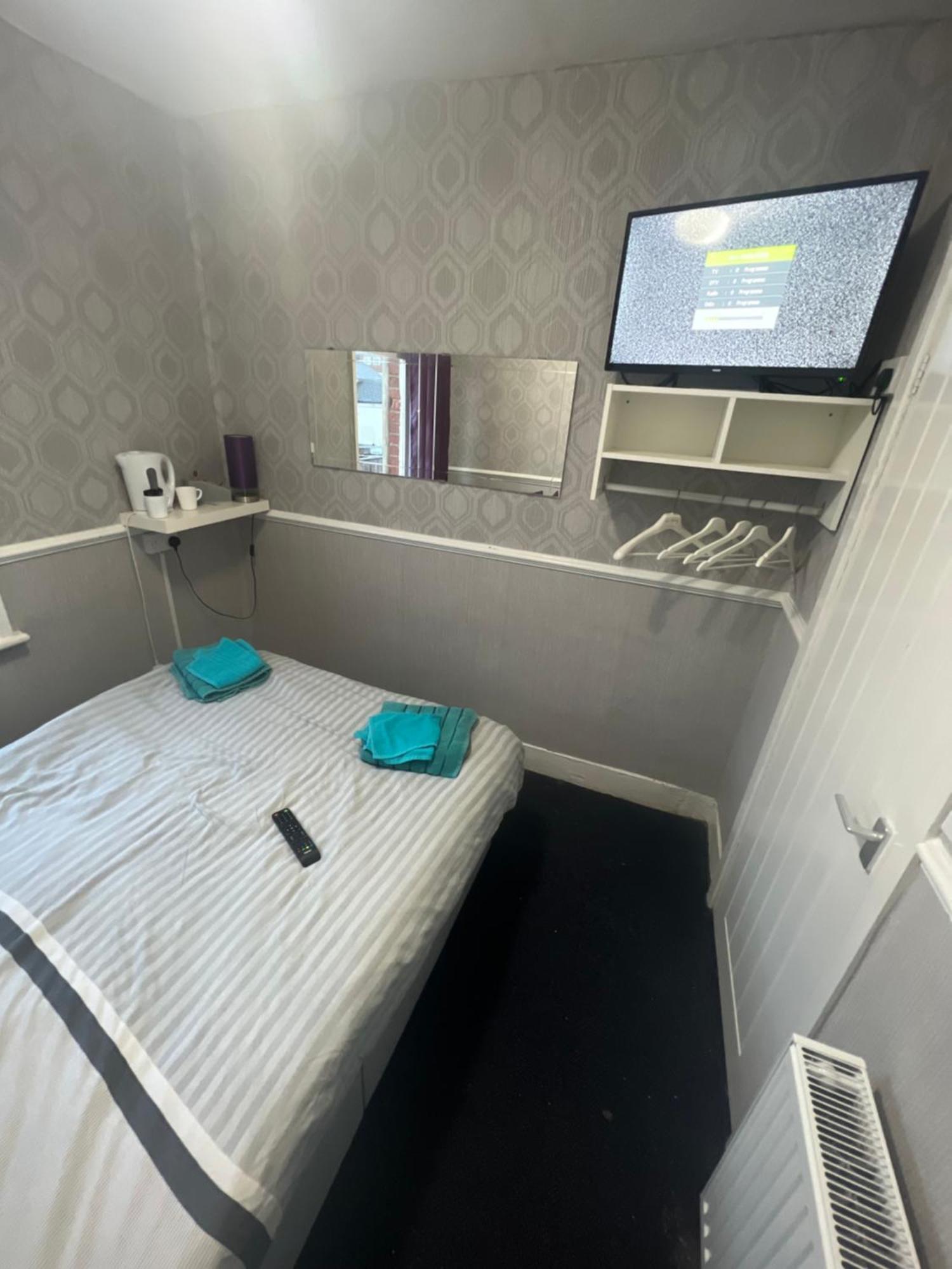 Runway - Minutes From Winter Gardens - Dog Friendly - Exceptionally Quiet - Very Close H&a Social Club (adults Only) Blackpool