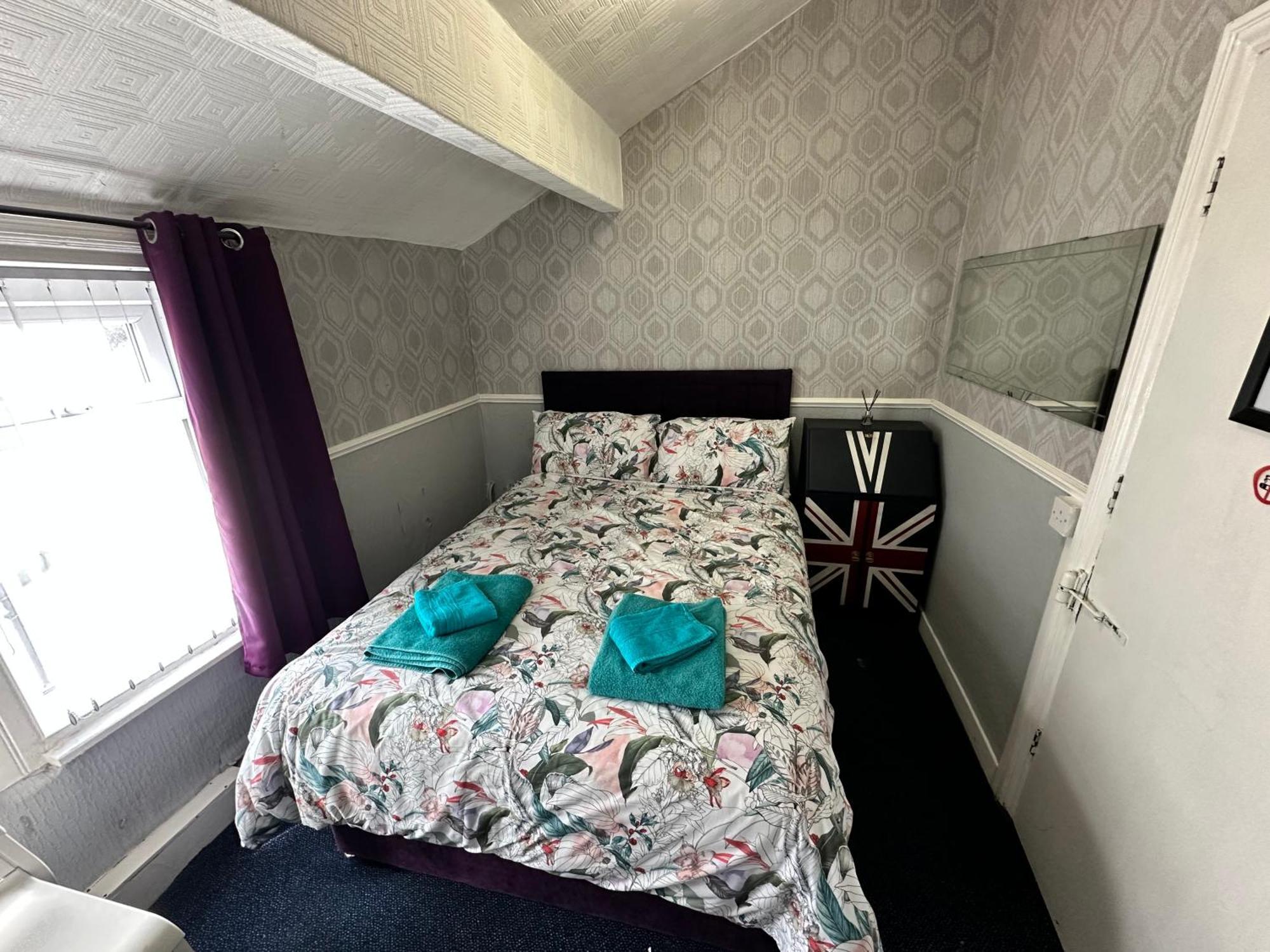 Guest house Runway - Minutes From Winter Gardens - Dog Friendly - Exceptionally Quiet - Very Close H&a Social Club (adults Only)