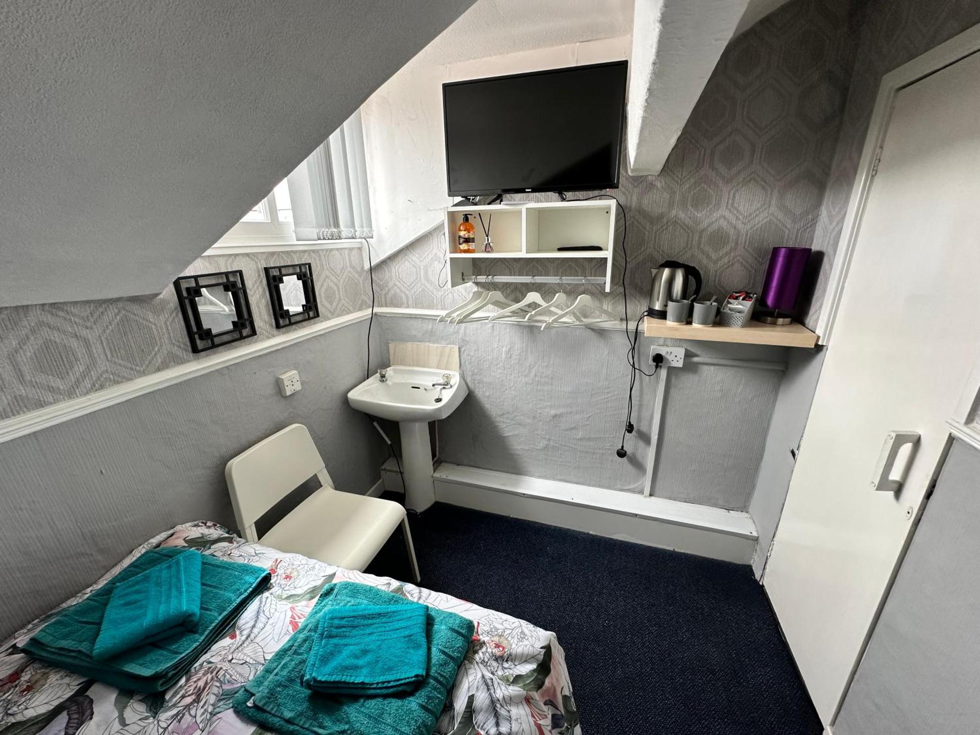 Runway - Minutes From Winter Gardens - Dog Friendly - Exceptionally Quiet - Very Close H&a Social Club (adults Only) Blackpool