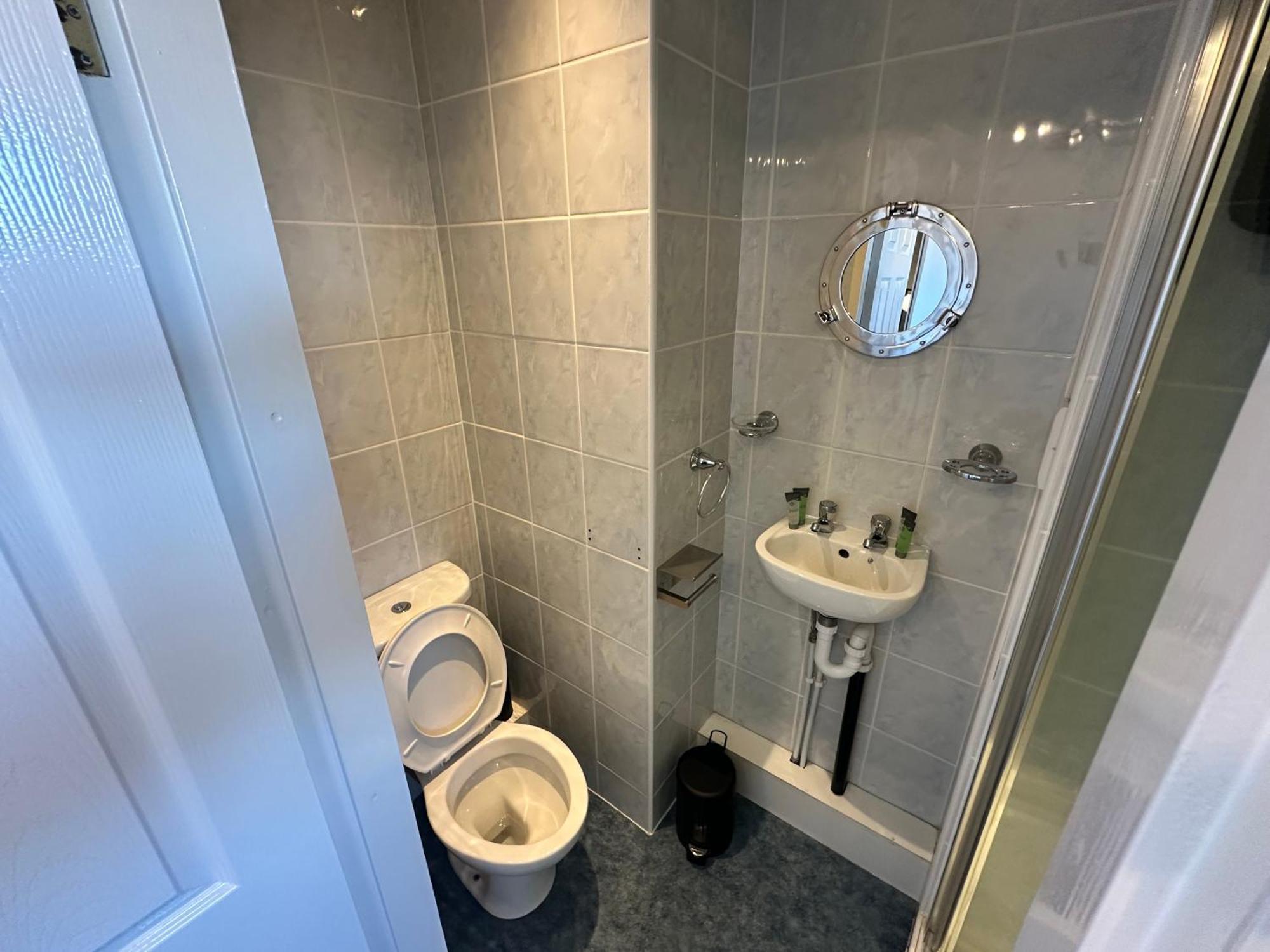 Runway - Minutes From Winter Gardens - Dog Friendly - Exceptionally Quiet - Very Close H&a Social Club (adults Only) Blackpool